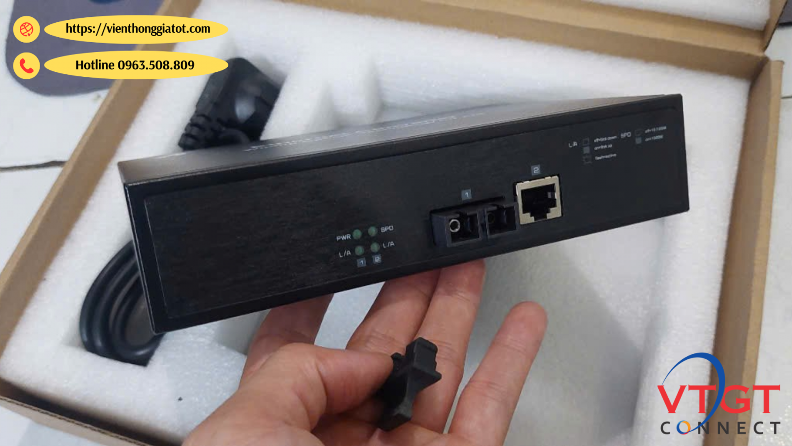 bo-chuyen-doi-quang-dien-chuan-sc-co-poe-wintop-yt-mc102-1gf1gt-at