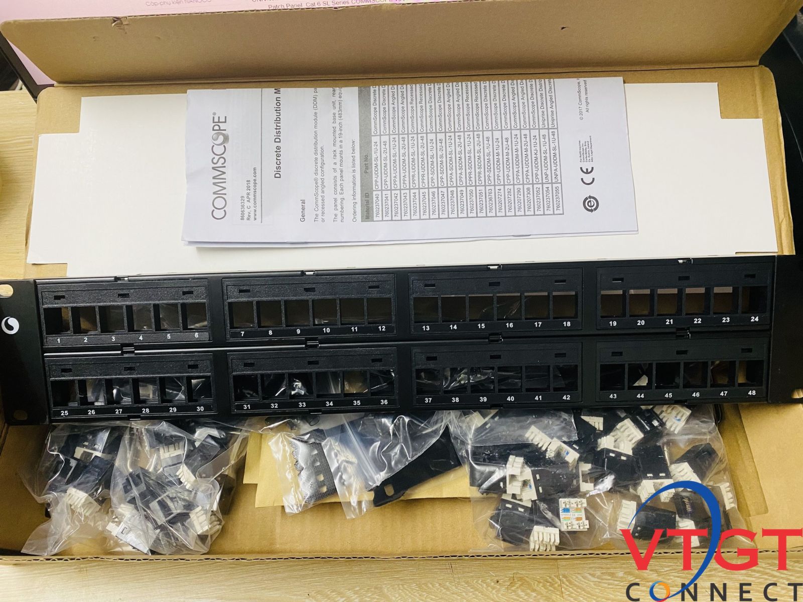 anh-patch-panel-48port-amp-commscope