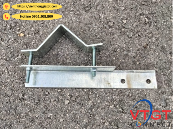 Gông treo, néo trên cột Thép